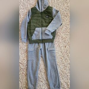 🩶NWT Boy's Jogger Set